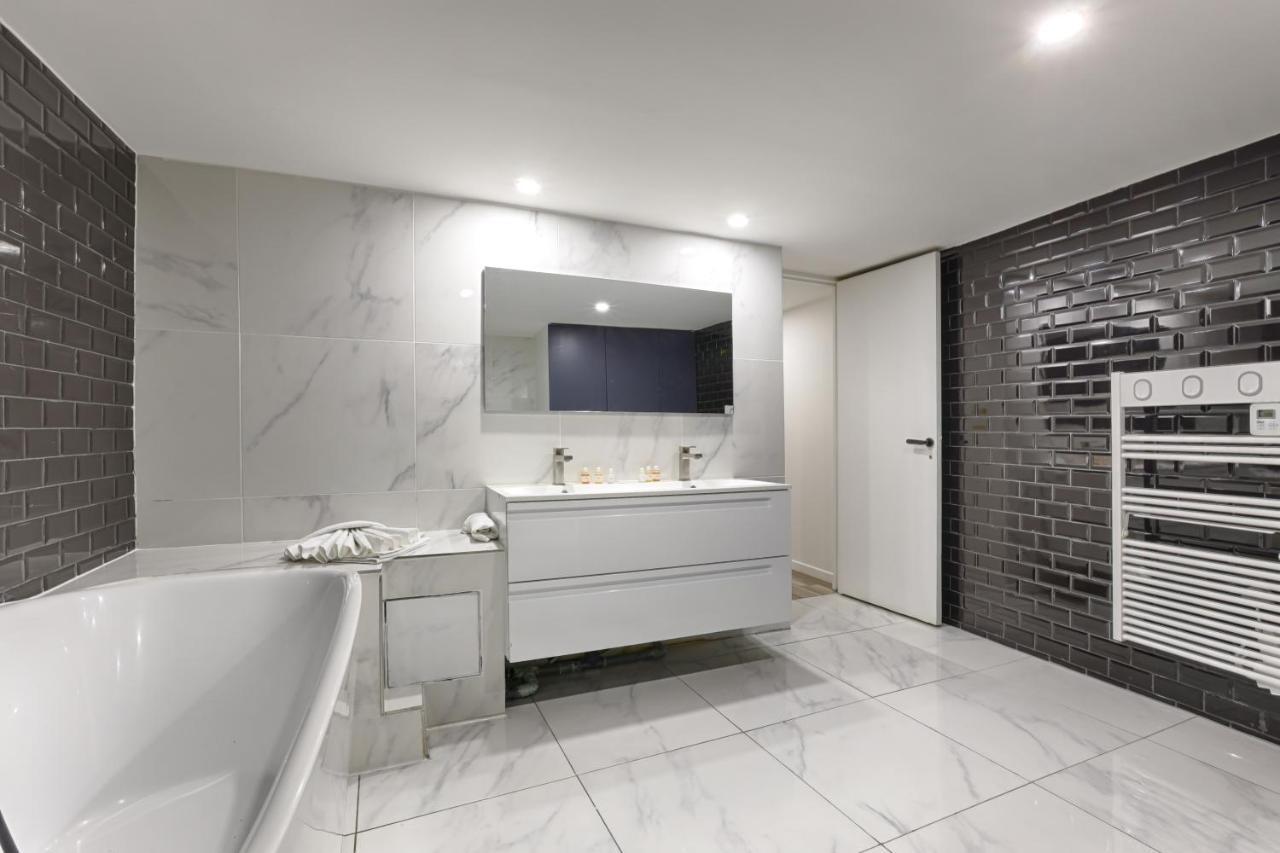 Amazing Luxury Triplex 3Br/8P - Arc De Triomphe Apartment Париж Екстериор снимка